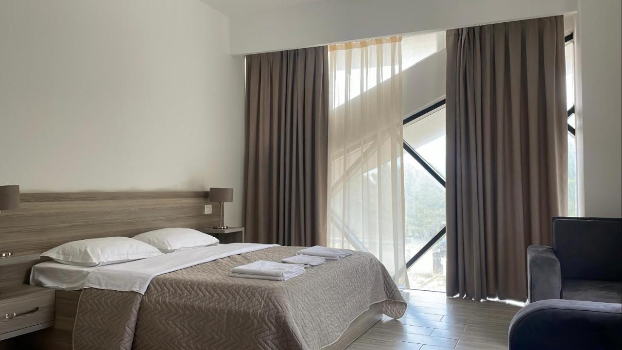 Adriatic Hotel Shengjin